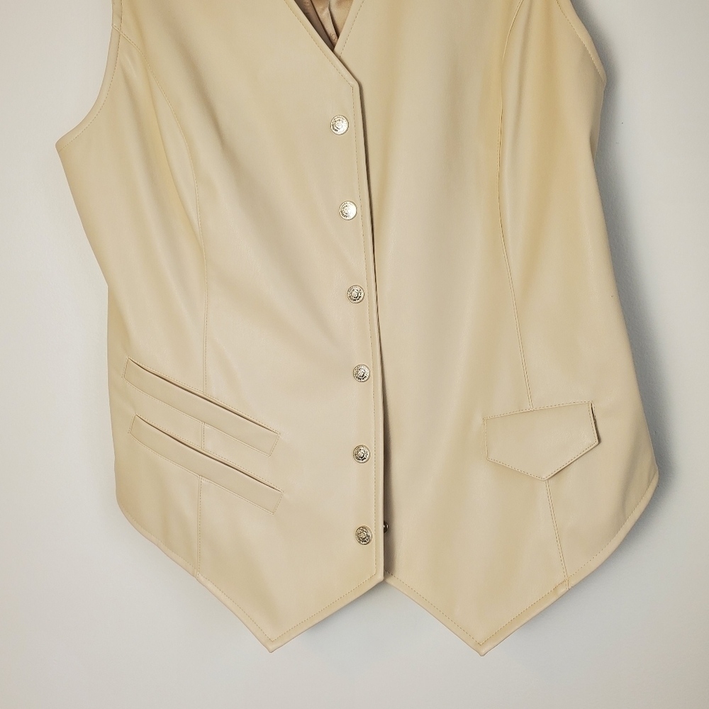 Joelle Sundance Faux Leather Vest - Picture 5 of 10